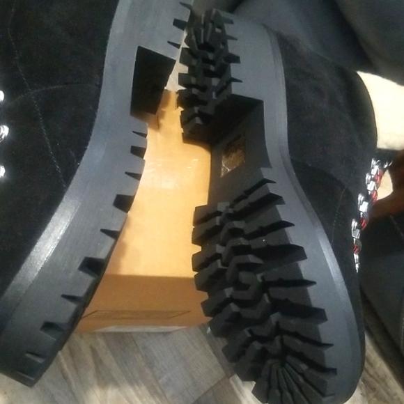 Black and red Steve Madden Bitter Suede Hiking Boots sz 11 NWT - Picture 5 of 7